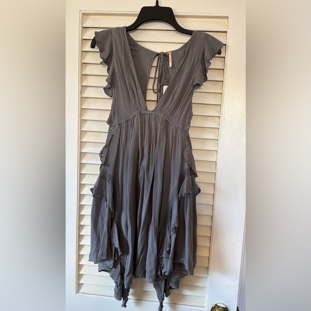 Free People free-est “More Is More Mini Dress” in the “Smoked Pearls” (gray) NWT